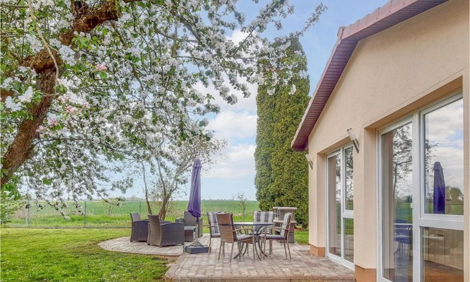 Behrenhoff Casa | Nice Home In Behrenhoff With Kitchen