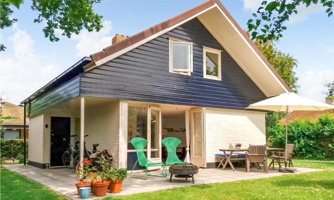 Brouwershaven Casa | Nice Home In Brouwershaven With Wifi
