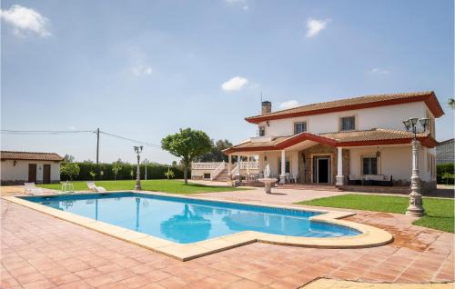 La Carlota Casa | Nice Home In Córdoba With Wifi