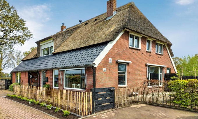 Daarle Casa | Bonita casa en Daarle con sauna