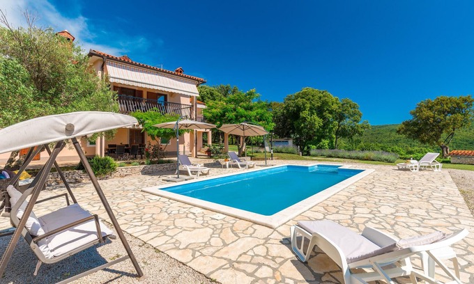 Salakovci Casa | Bonita casa en Labin con WiFi