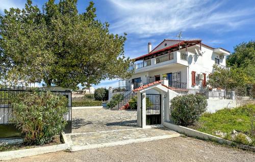 Theologos Casa | Nice Home In Theologos With Wi-Fi