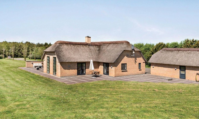 Øhuse Casa | Bonita casa en Ulfborg con cocina.
