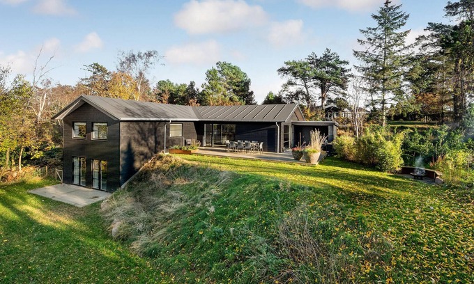 Rageleje Casa | Bonita casa en Vejby con cocina.