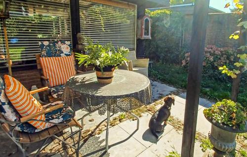 Warmenhuizen Casa | Nice Home In Warmenhuizen With Wifi