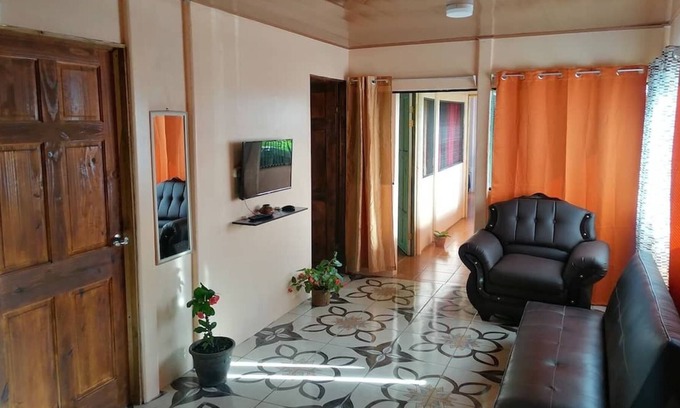 Portalon Cabaña | Linda Casa recién construida para Vacacionar