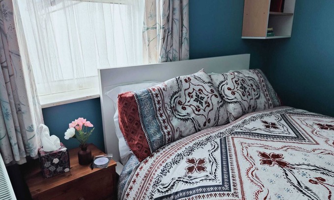 Selhurst Casa | Nice property - close to Selhurst, East Croydon and West Croydon stations!