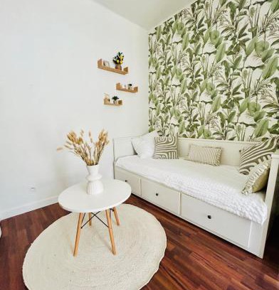 Levallois-Perret Apartamento | Nice studio with a terrace
