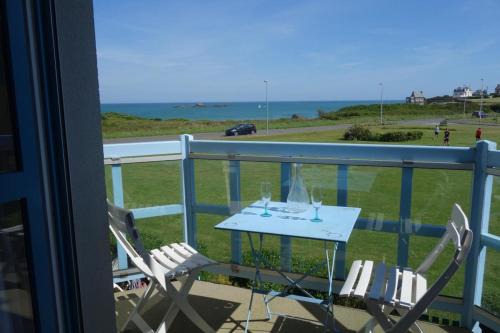 Rotheneuf-Le Pont Apartamento | Nice T3 with terrace and sea view