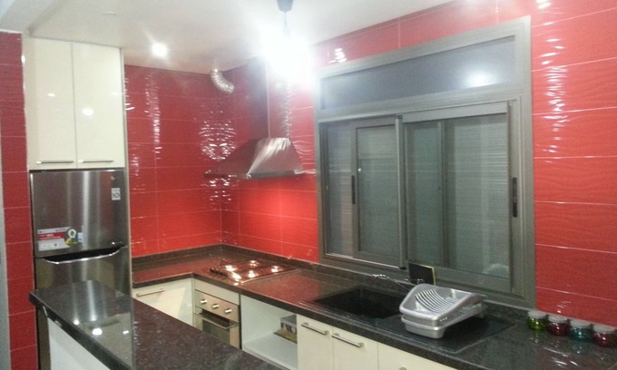 Talborjt Apartamento | Niza tres habitaciones y nueve moderna y bien equipada