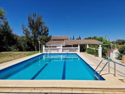 El Garrobo Casa | Nice Villa with private pool near Seville