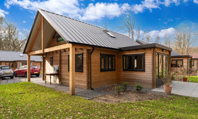 Zon en Schild Casa | Nice wooden house on the edge of the forest