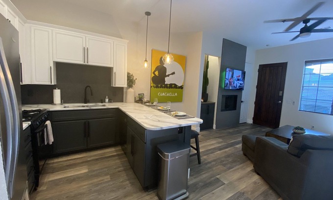 Village Condominio | Muy bien decorado condominio de un dormitorio en La Quinta