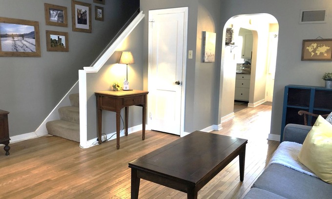 Lancaster Casa | Nicely located townhouse in Lancaster