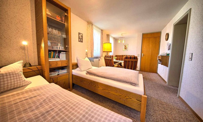 Schonach im Schwarzwald Apartamento | Alquiler no fumador, con 50 m², 1 dormitorio / sala de estar, 1 comedor