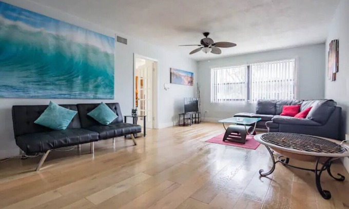 North Miami Casa | Nicole's Cozy Floridian Getaway