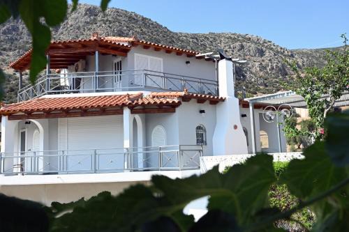 Phthiotis Region Casa | Nicole's Guesthouse
