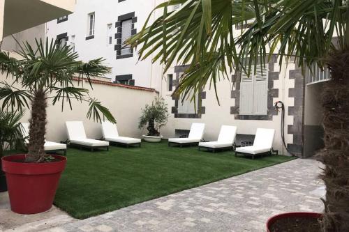 Chamalieres Apartamento | NID D AMOUR F1 40m2 calme RDC possibilité jacuzzi hammam