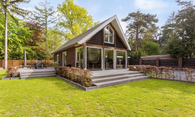 Municipality of Rijssen-Holten Casa | Nieuw Prachtig Vrijstaand Vakantiehuis met Grote Tuin en Vlak bij de Holterberg