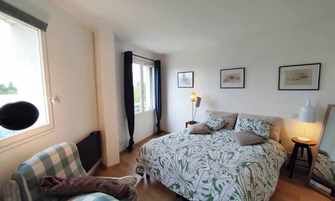 Torcy Apartamento | Night in the Heart of Torcy