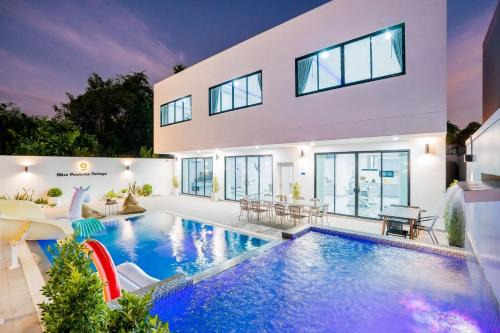 South Pattaya Villa | NINE9 Luxury PoolVilla Pattaya walking street 3 Bedrooms