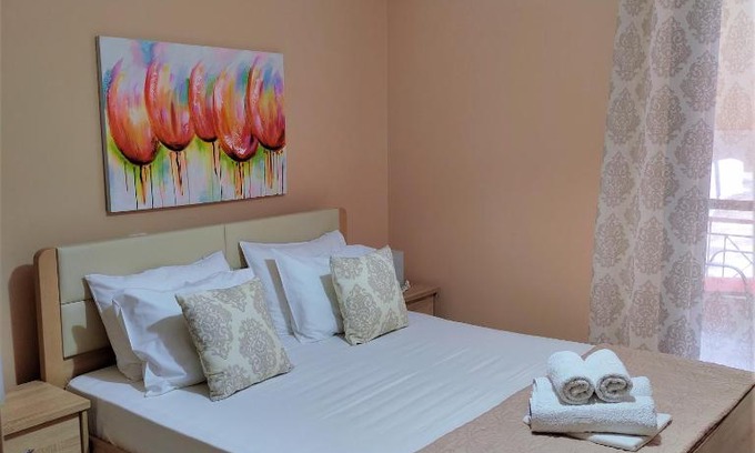 Nidri Apartamento | Nini's House 1 - 100m from beach NIDRI TOWN CENTER
