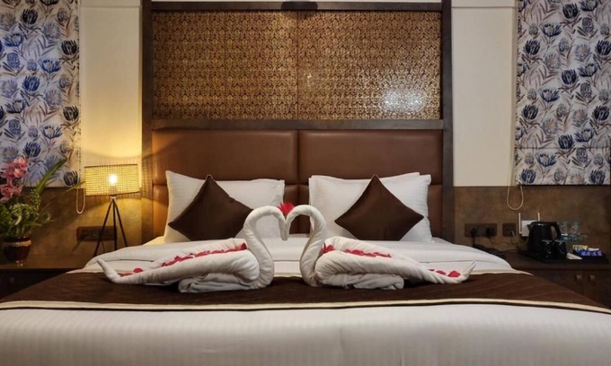 Electronics City Complejo | Nirantara Resort & Spa