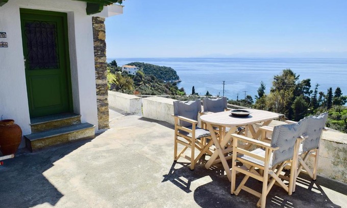 Stafylos Casa | Nisaia