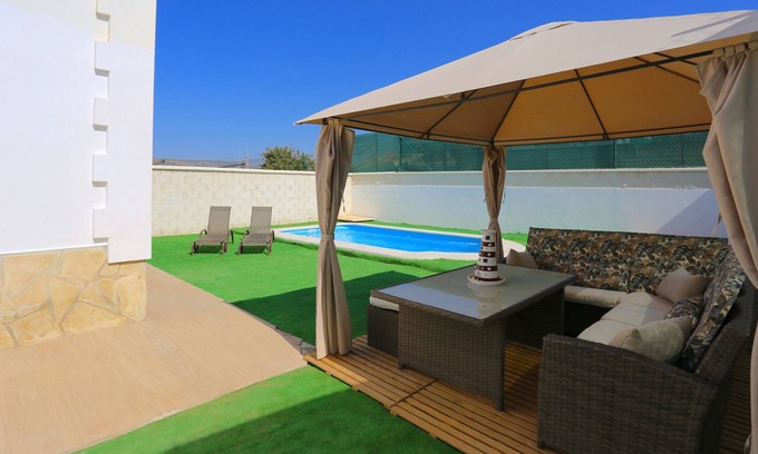 Velez-Malaga Chalet De Esquí | Beach house, 5 bedrooms & 10 sleeps, parking, A/C, WIFI, BBQ, sights, quite area