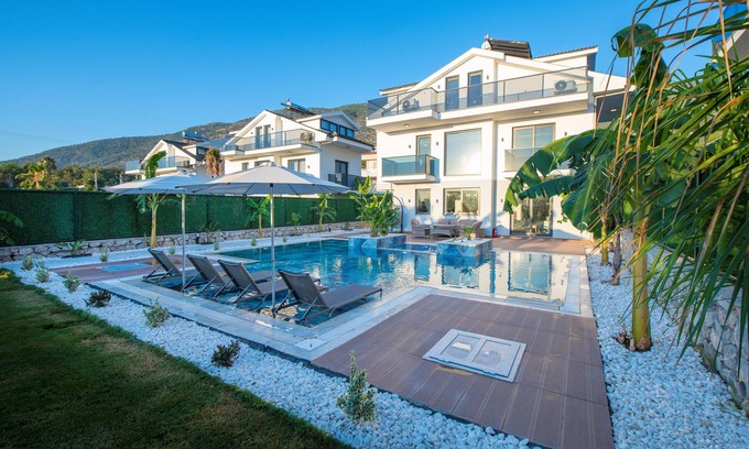Oludeniz Villa | Luxury Villa in Ölüdeniz +90.554.321.1382 prıvate pool and garden