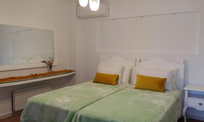 Spata-Artemida Cama Y Desayuno | NN habitación de lujo cerca del aeropuerto de Atenas