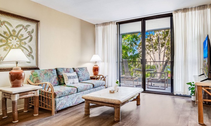Kahana Condominio | No cleaning fee! Lively 2Bd,2Bth condo AC Close to everything!