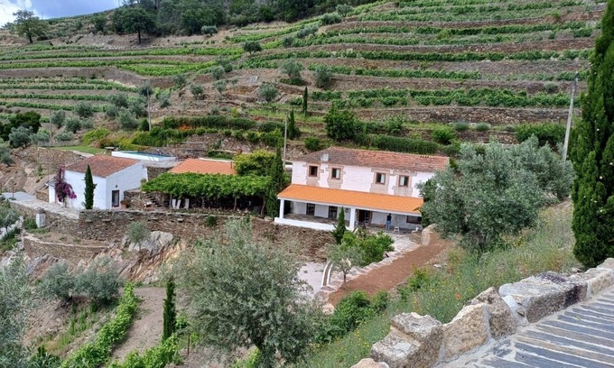 Cotas Cabaña | No Coração do Douro, Entre o Pinhão e Favaios, um Espaço de paz e Serenidade