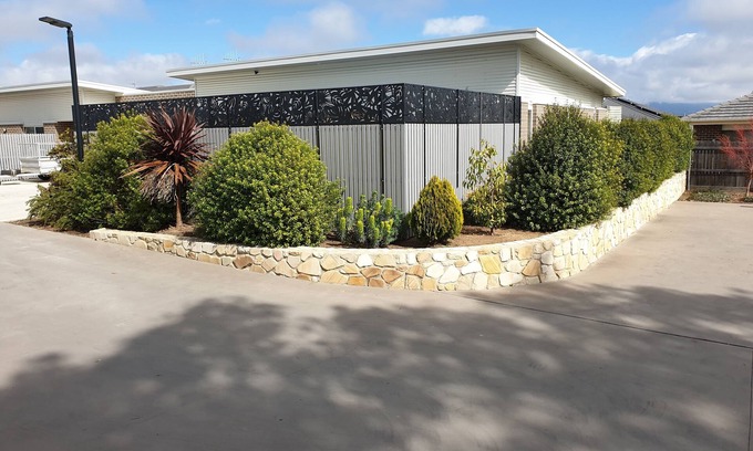 Holt Casa | Immaculate house near new, has everything and very cosy