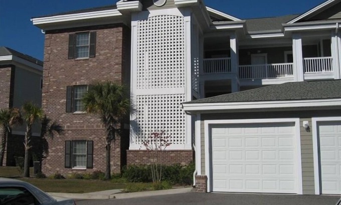 Central Myrtle Beach Condominio | Actualiza a un alquiler de vacaciones Topshelf