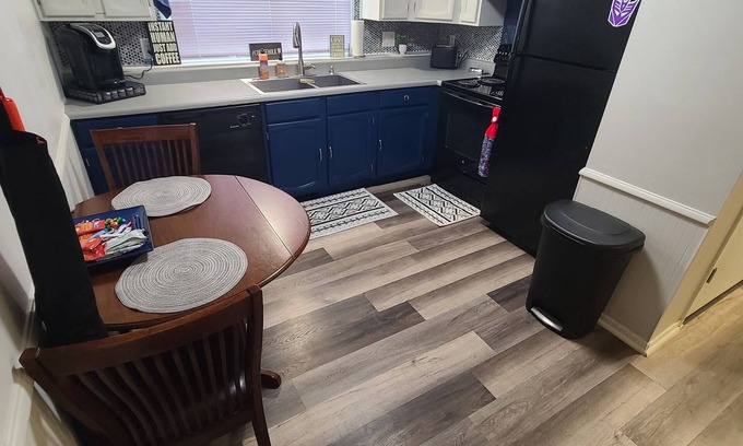 Owatonna Casa | No. ONE Oasis in Owatonna! Firepit, pet-friendly, remodeled.