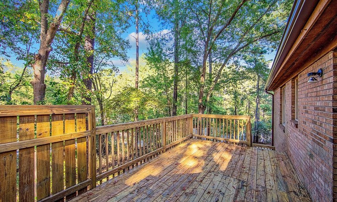 Fayetteville Apartamento | No Place Like Homeplace! II