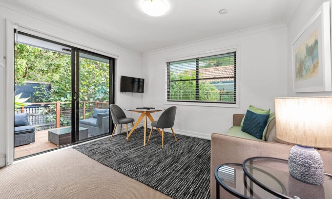 Brisbane Apartamento | Noble House ~ 2 Hab / 1Bath / 1 Car ~ Parklands + Transporte