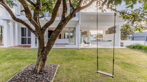 Kingscliff Casa | Noir- Luxury Beachside Home