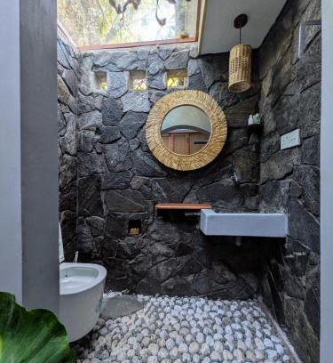 Matara Apartamento | Nomads Hideaway Near Matara Railway Station