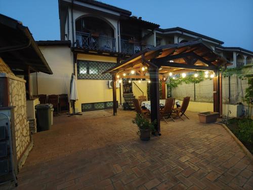 Zona XXX Castel Fusano Casa | Nonna Genoveffa, camere