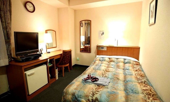 Sakai Ward Hotel | Nonsmoking Single upgrade to semidouble tw / Sakai Ōsaka