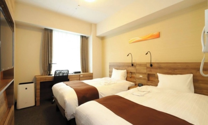 Higashishinsaibashi Hotel | Nonsmoking Standard Twin Room Room only/Osaka Ōsaka
