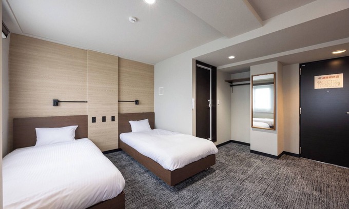 Fukuyama Hotel | NonsmokingRenovated Twin RoomBreakfast include / Fukuyama Hiroshima
