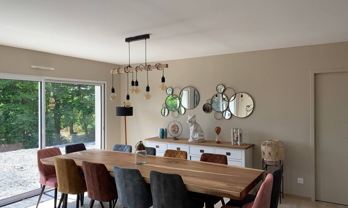 Saint-Martin-aux-Chartrains Casa | Normandy house sleeps 14 12 min from Deauville