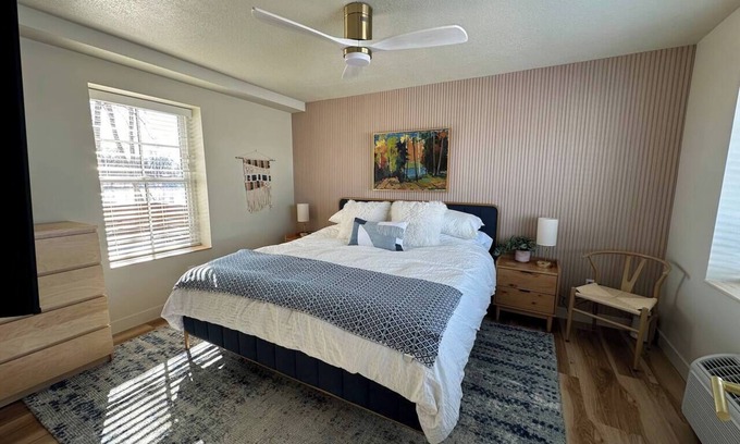 Center City Casa | Nordic Harbor | Room 6 | Silver Birch - Suite