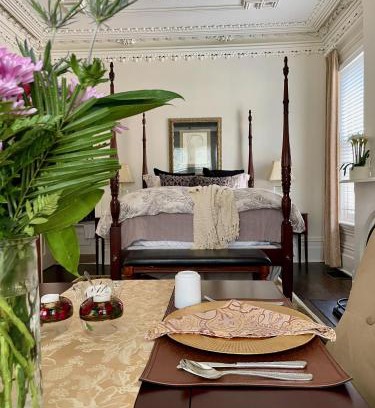 Guelph Casa | Norfolk Guest House Inn