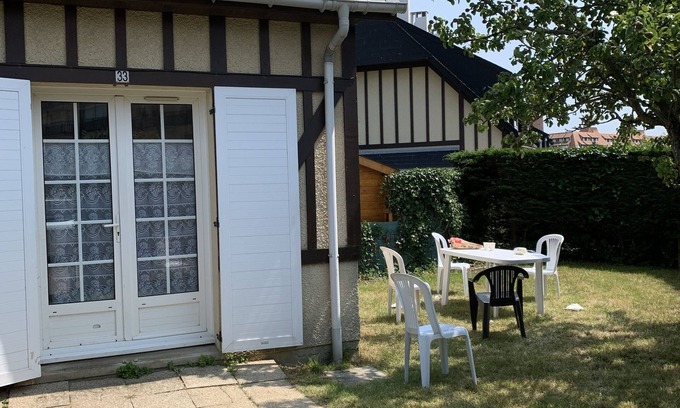 Villers-sur-Mer Cabaña | CASA CON JARDIN PRIVADO