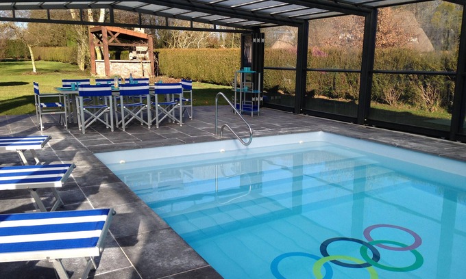 Lieurey Villa | Norman Villa 4 *, piscina cubierta climatizada con un gran jardín