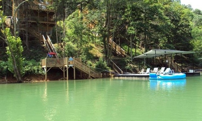 Lakeside Estates Casa | "" "NORRIS LAKESIDE LOUNGE" ””